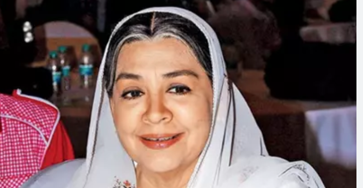 Farida Jalal: 