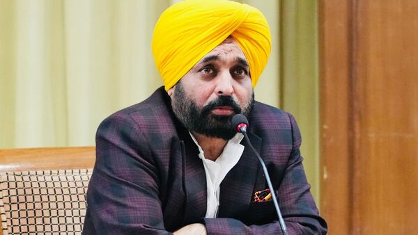 76.6 लाख रुपये की लागत से विकास परियोजनाओं का उद्घाटन हरजोत सिंह बैंस द्वारा 