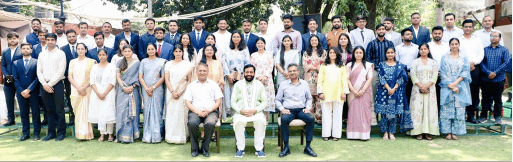 64 यूपीएससी 2024 क्वालीफायर को सम्मानित